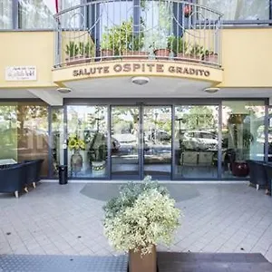 3* Hotel Club